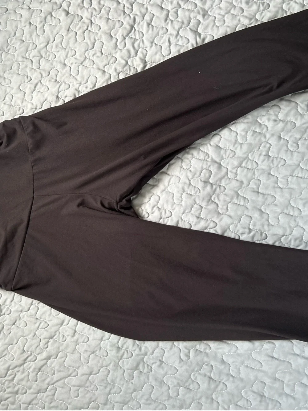 Maternity High-Waist Black Capri  Pants